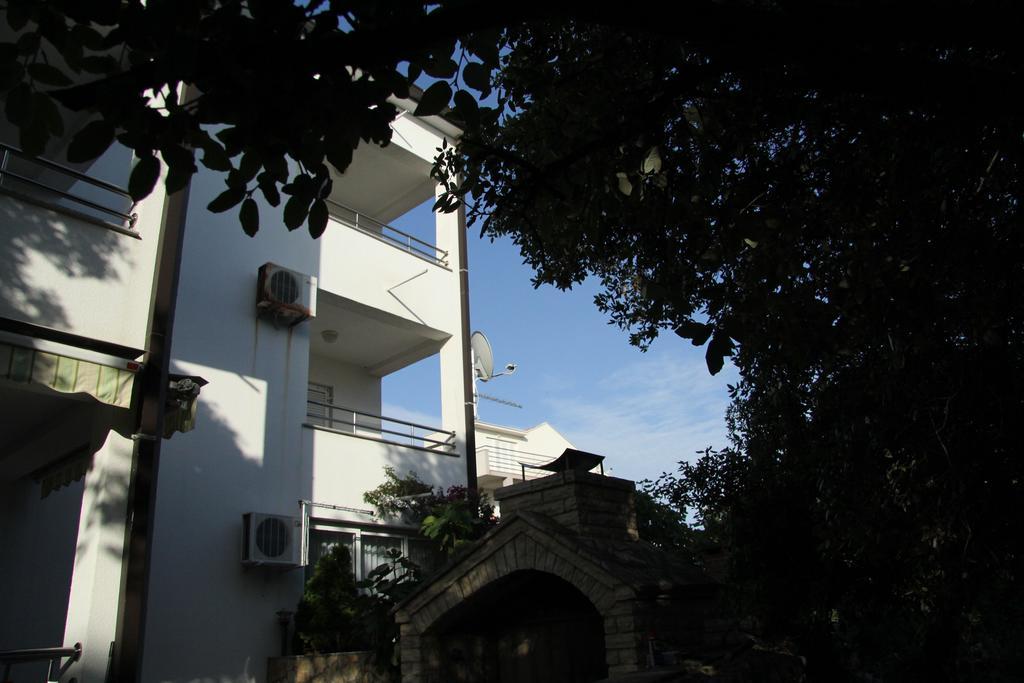 Apartment Alice Novalja Bagian luar foto